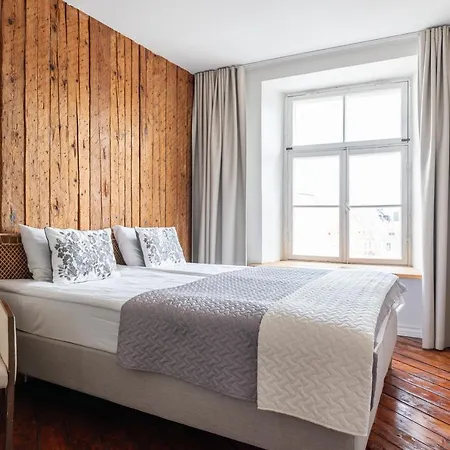 Old Town - Boutique Hall Square Apartment
