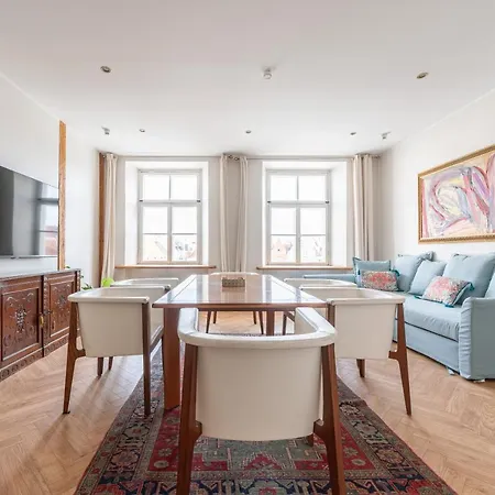 Old Town - Boutique Hall Square Apartment *